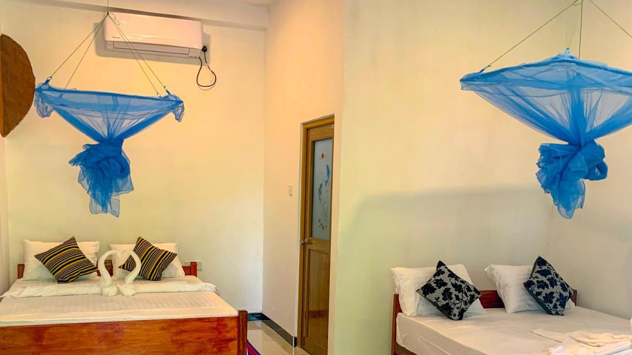 Sigiri Starwing Villa Szigirija Kültér fotó